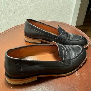 Ten Points loafers